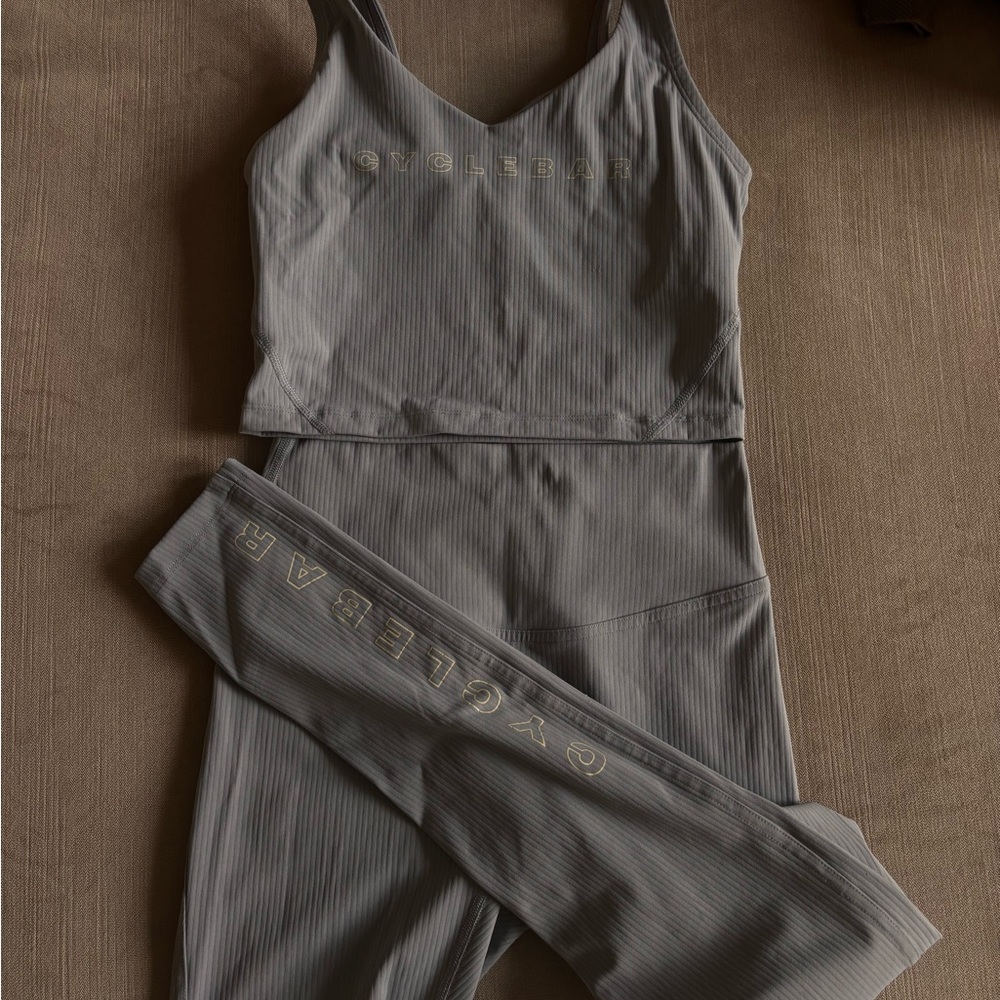 Cyclebar Gray Matching Set